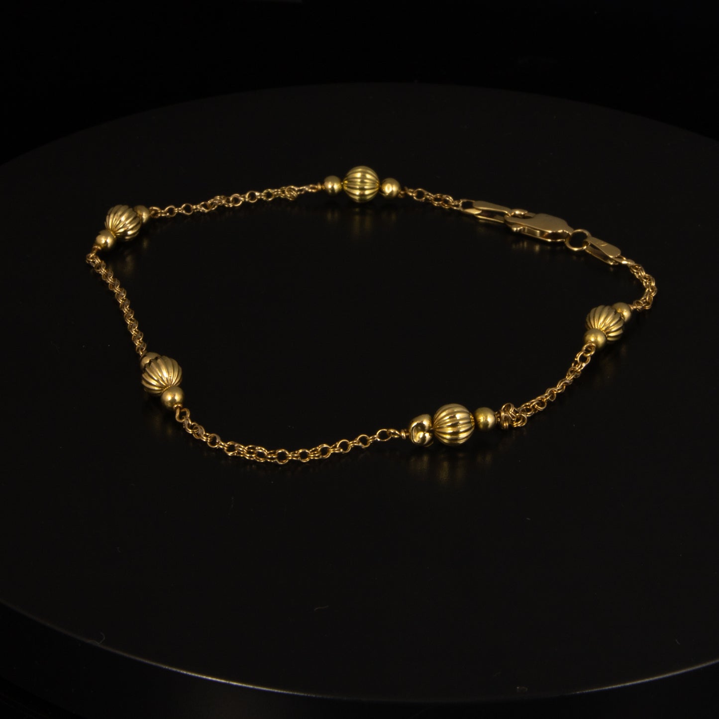 Pulseras en oro amarillo tamaño xl.