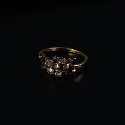 Anillo oro amarillo y diamantes talla mina, finales s. XIX
