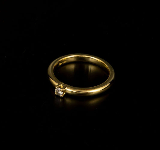 Anillo oro con brillante 0,05 cts.