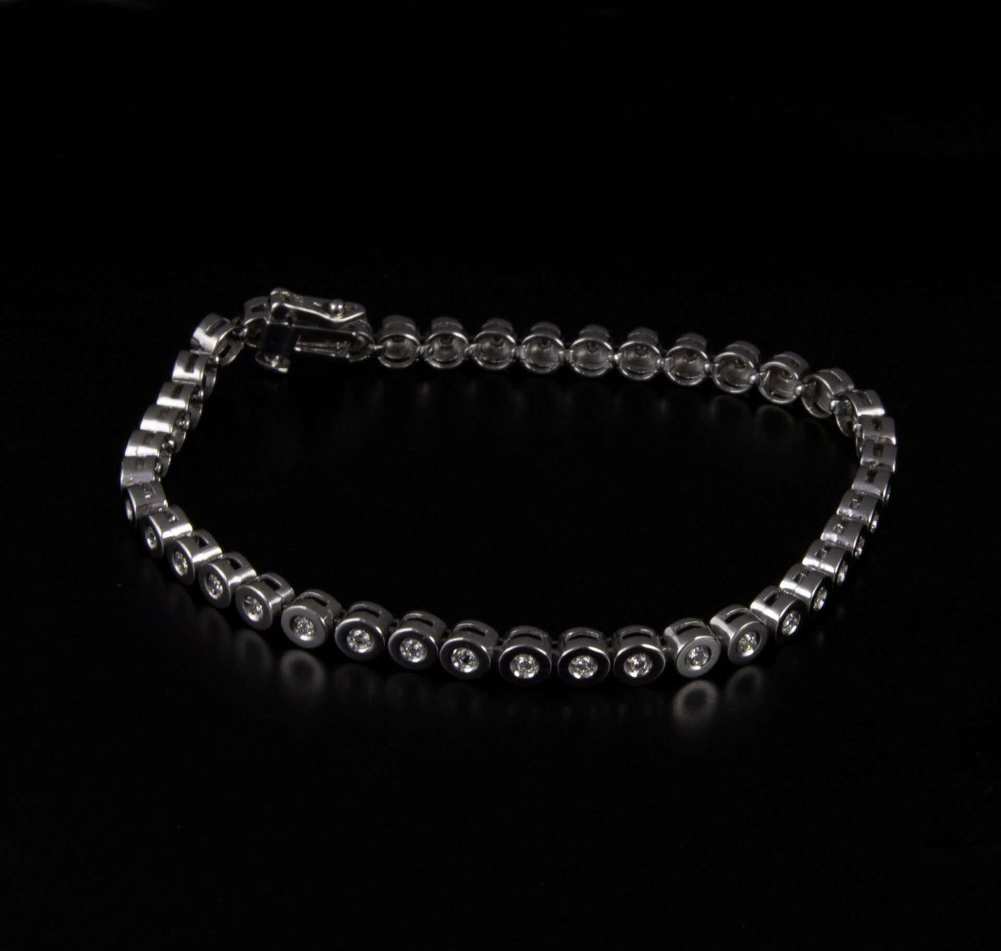 Pulsera con brillantes con un total de 1 ct.