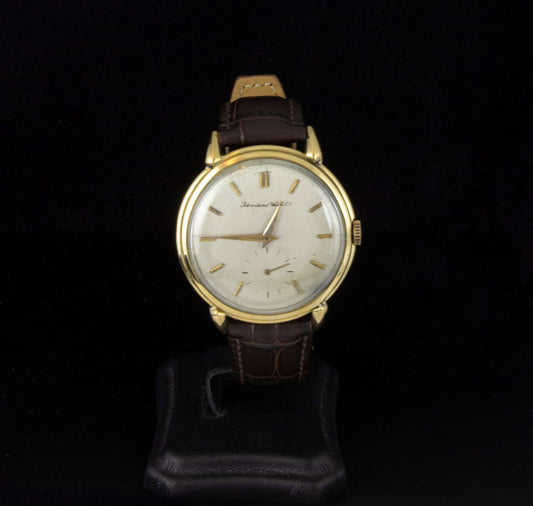 Reloj pulsera caballero en oro, marca International Watch.