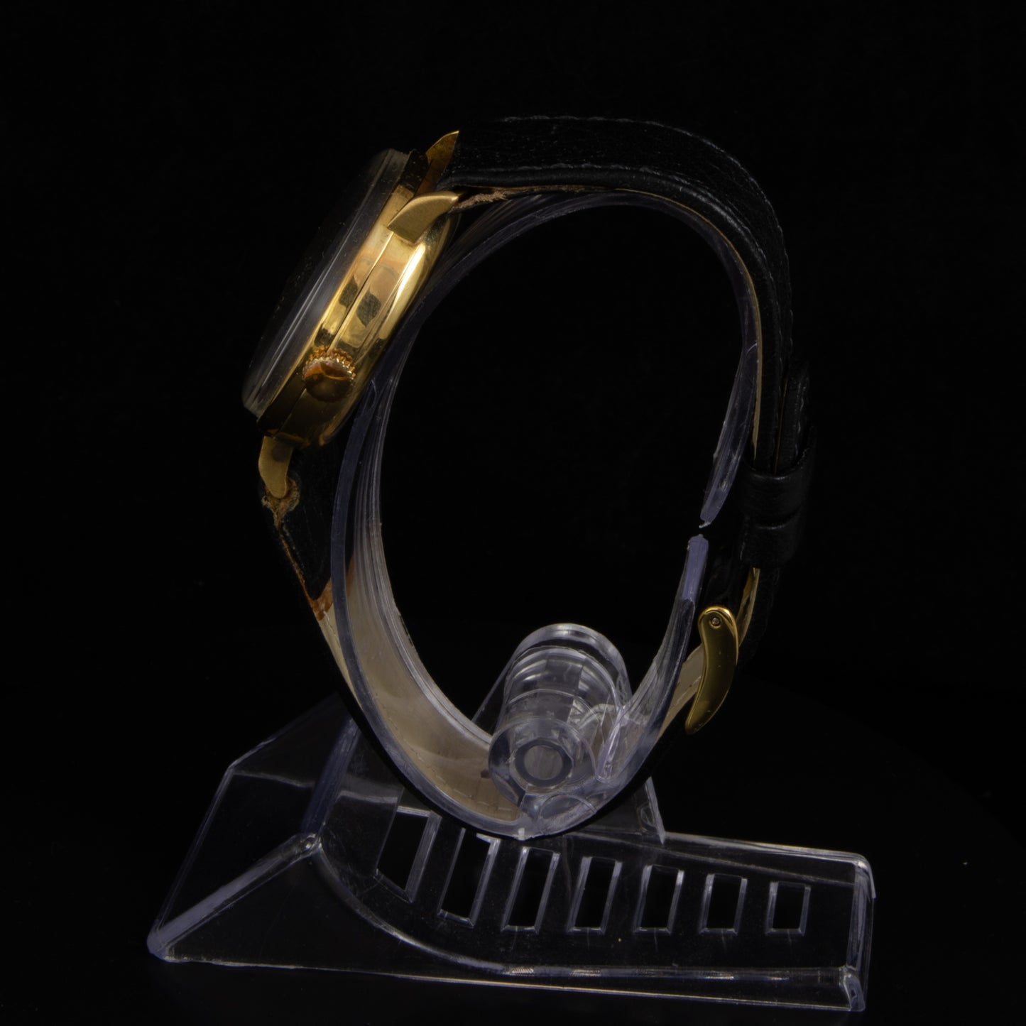 Reloj Longines, en oro amarillo de cuerda, 32 mm.