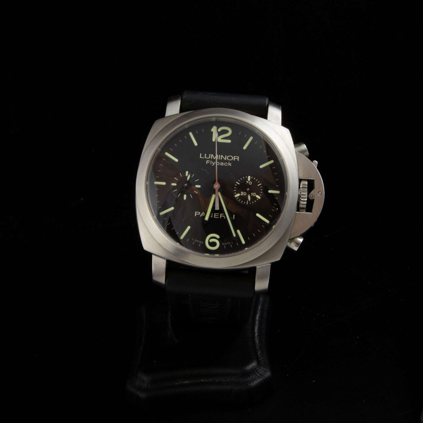 Reloj Panerai Luminor Flyback automatico en acero con correa de caucho. 44 mm. Caja y documentación.