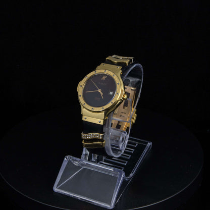 Reloj Hublot en oro con correa de caucho y joyas con diamantes 28 mm.