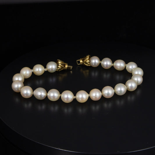 Pulsera de perlas tamaño 7 mm, cierre de oro.