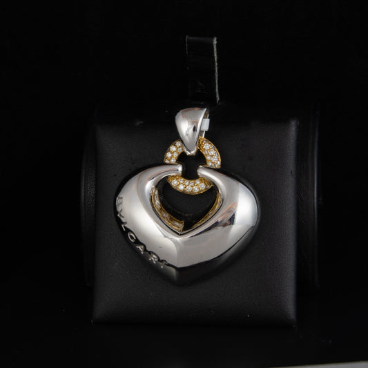 Colgante Bulgari en forma de corazón diamantes.