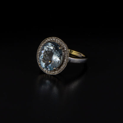 Anillo oro blanco diamantes aguamarina doble talla de 4,16 qts