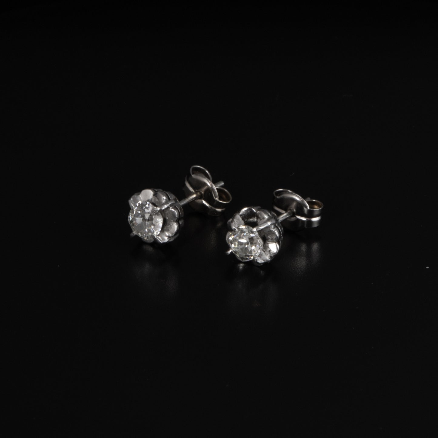 Pendientes oro blanco, diamantes de 0,18 cts. c/u.