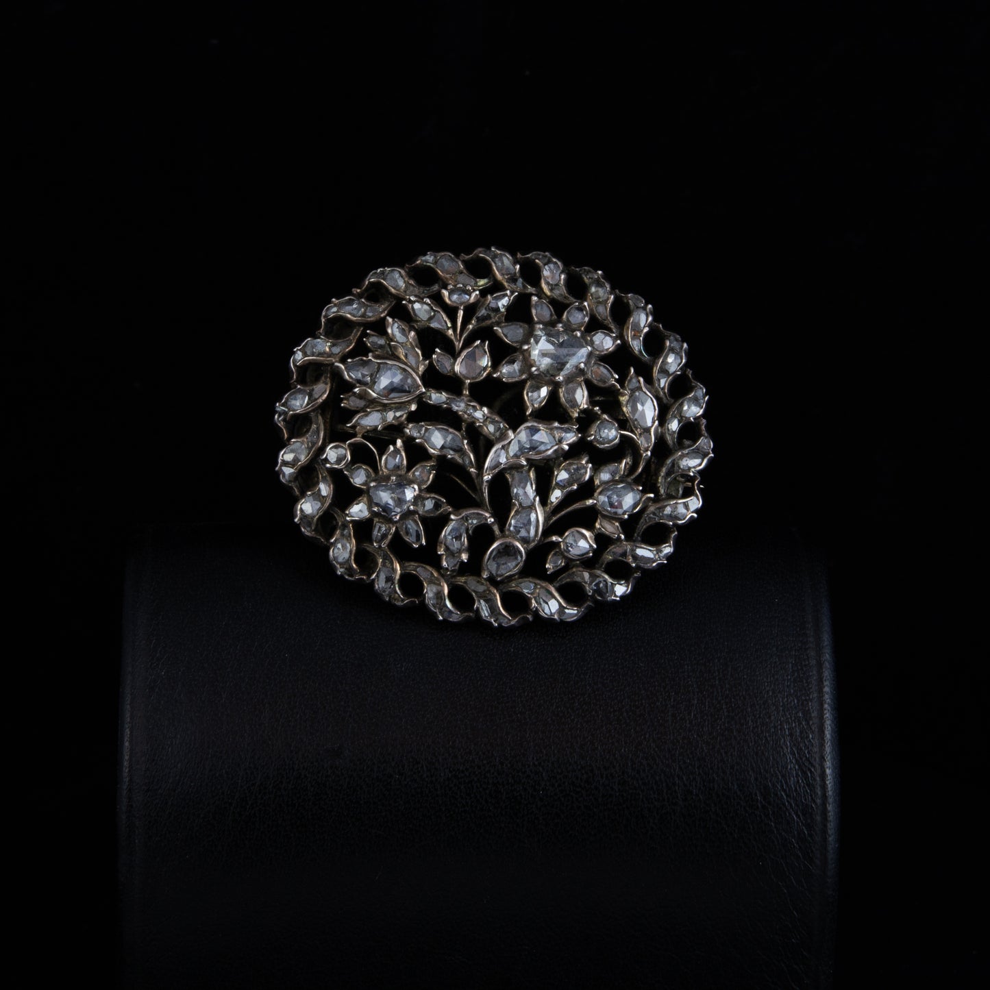 Broche plata y diamantes antiguos talla mina finales XIX.