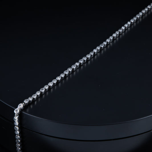 Riviere oro blanco y diamantes.