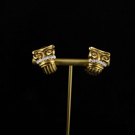 Pendientes Vasari, oro y diamantes.